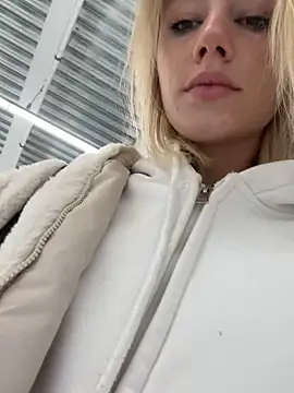 SSSATIVA model online show from 03/09/25, 03:32