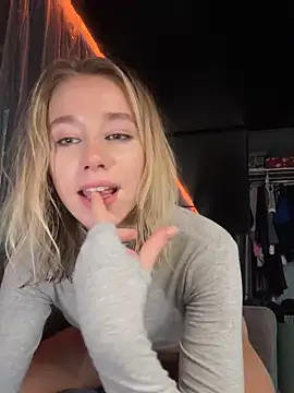 SSSATIVA model online show from 03/12/25, 04:19