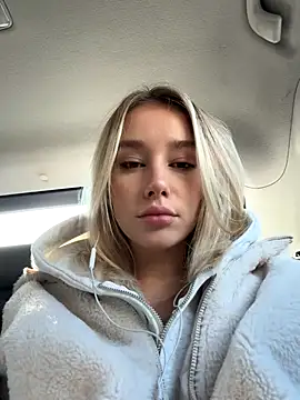 SSSATIVA model online show from 10/24/25, 03:03
