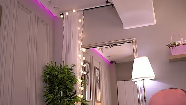 NicoleCellini online show from 03/13/26, 07:31