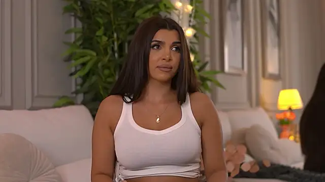 NicoleCellini online show from 04/08/26, 07:03