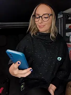 Jade Emeraud online show from 11/27/25, 08:44