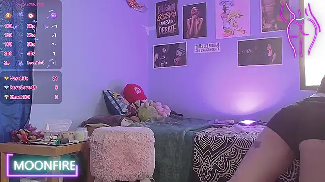 Snapshot of moonfiredancer chatting on 02/01/25, 11:32 moonfiredancer online show from 02/01/25, 11:32