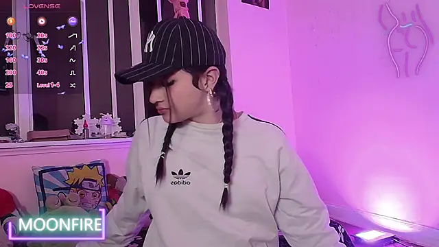 Snapshot of moonfiredancer chatting on 03/05/25, 05:50 moonfiredancer online show from 03/05/25, 05:50