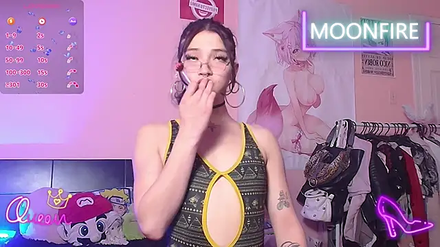 Snapshot of moonfiredancer chatting on 12/21/25, 02:41 moonfiredancer online show from 12/21/25, 02:41