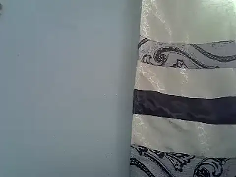 Snapshot of ElianeHot chatting on 01/13/25, 08:37 ElianeHot online show from 01/13/25, 08:37