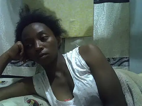 ElianeHot online show from 12/04/25, 07:44