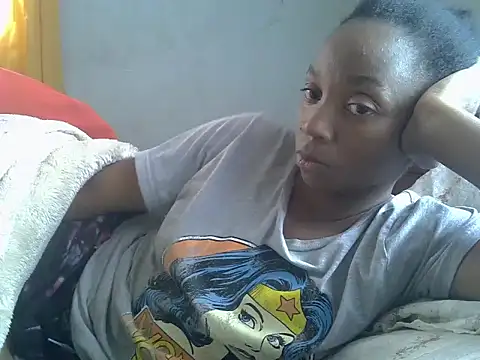 Snapshot of ElianeHot chatting on 07/09/26, 08:51 ElianeHot online show from 07/09/26, 08:51