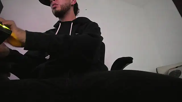 s sven03 online show from 11/13/25, 03:49