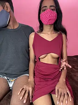 Snapshot of crezyfuck63 chatting on 02/13/26, 04:36 crezyfuck63 online show from 02/13/26, 04:36