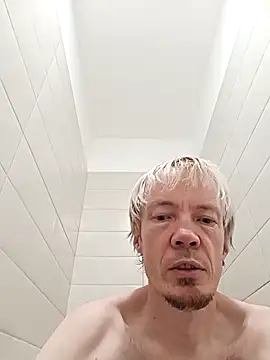 Snapshot of Julien_emperor chatting on 03/09/26, 08:13 Julien emperor online show from 03/09/26, 08:13