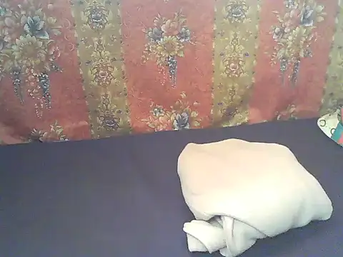 Snapshot of princess-maira chatting on 03/19/26, 09:57 princess-maira online show from 03/19/26, 09:57