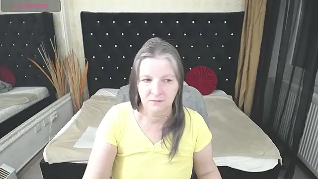 Lilly hott online show from 03/07/25, 06:54