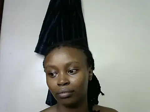 Rasta tattooed online show from 11/05/25, 07:14