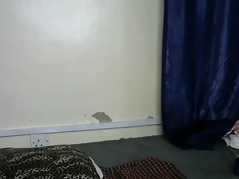 Rasta tattooed online show from 11/24/25, 06:29