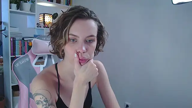 milly ross online show from 01/12/25, 07:21