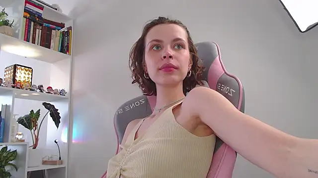 milly ross online show from 02/24/25, 09:43