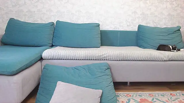 milly ross online show from 10/22/25, 07:19