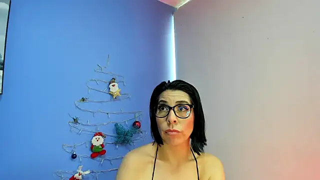 AdelleLennox cg online show from 12/08/24, 02:19