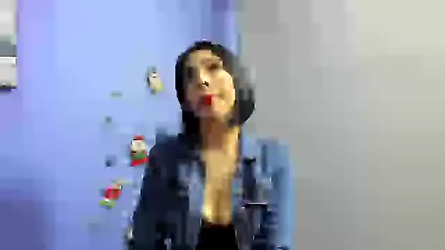 AdelleLennox cg online show from 12/11/24, 11:08