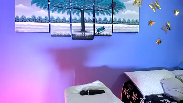 AdelleLennox cg online show from 02/08/25, 11:33