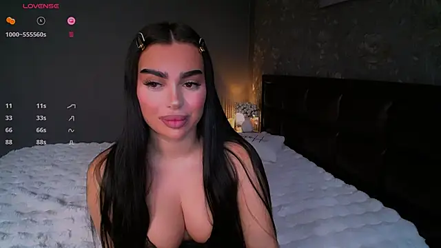 Snapshot of babyleilaa chatting on 12/04/24, 04:49 babyleilaa online show from 12/04/24, 04:49