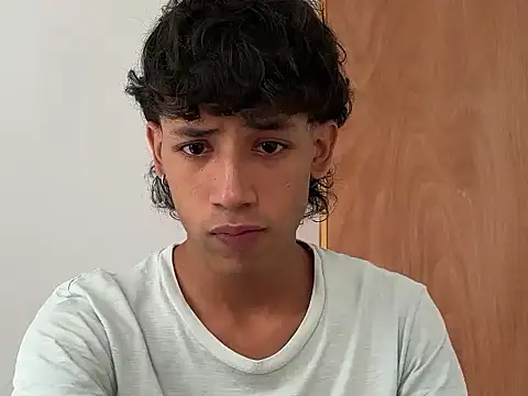 Ostin18hot online show from 02/24/26, 07:23