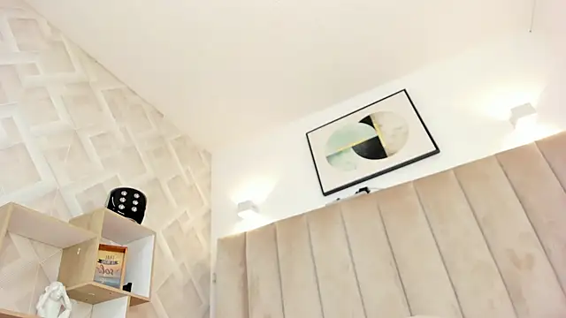 Snapshot of Anniie_Queen chatting on 02/18/26, 03:13 Anniie Queen online show from 02/18/26, 03:13