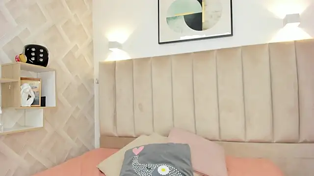 Snapshot of Anniie_Queen chatting on 04/07/26, 03:07 Anniie Queen online show from 04/07/26, 03:07