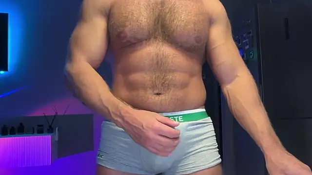 KarlosRichi online show from 12/16/25, 04:12