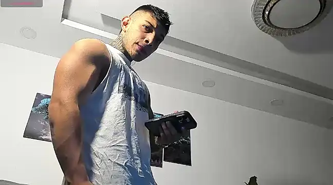 Snapshot of angeel_d035 chatting on 12/20/24, 07:22 angeel d035 online show from 12/20/24, 07:22