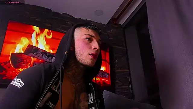 Snapshot of angeel_d035 chatting on 09/19/25, 04:47 angeel d035 online show from 09/19/25, 04:47