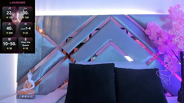 LiaaGenner online show from 11/21/25, 02:43