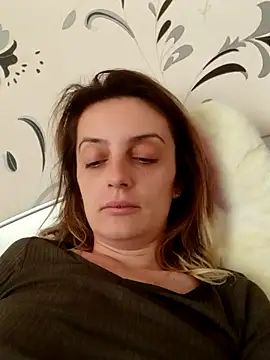 Snapshot of SophyGirl chatting on 03/05/25, 12:44 SophyGirl online show from 03/05/25, 12:44