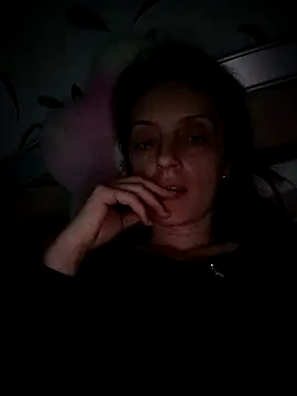 Snapshot of SophyGirl chatting on 11/14/25, 02:16 SophyGirl online show from 11/14/25, 02:16