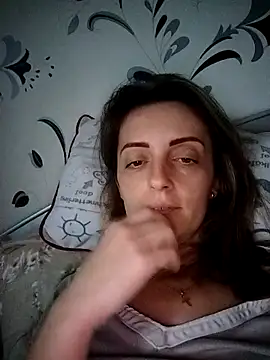 Snapshot of SophyGirl chatting on 11/22/25, 02:16 SophyGirl online show from 11/22/25, 02:16