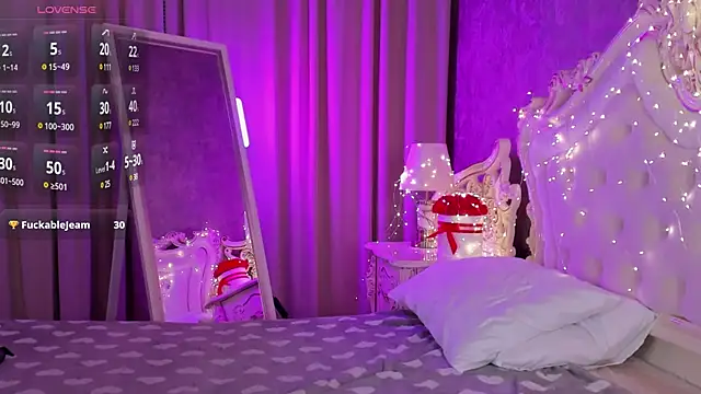 SaraCros online show from 12/06/24, 08:37