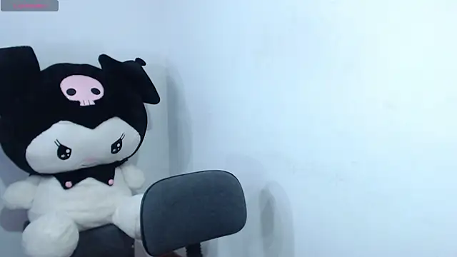 Snapshot of majabloom_ chatting on 04/02/26, 12:08 majabloom online show from 04/02/26, 12:08