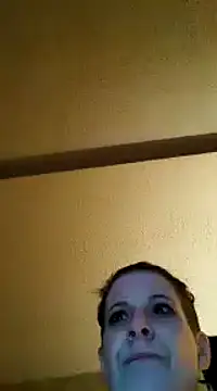 Snapshot of michele462 chatting on 12/24/24, 05:02 michele462 online show from 12/24/24, 05:02