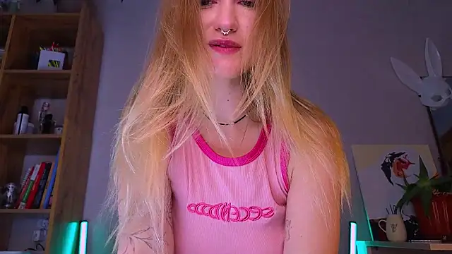 Snapshot of Amelia_naughtyGirl chatting on 12/18/24, 12:21 Amelia naughtyGirl online show from 12/18/24, 12:21