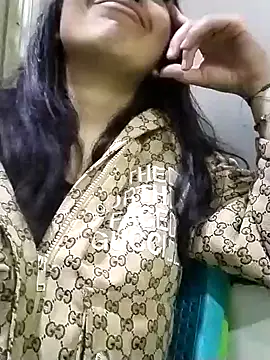 angelie 3 online show from 12/29/24, 03:11