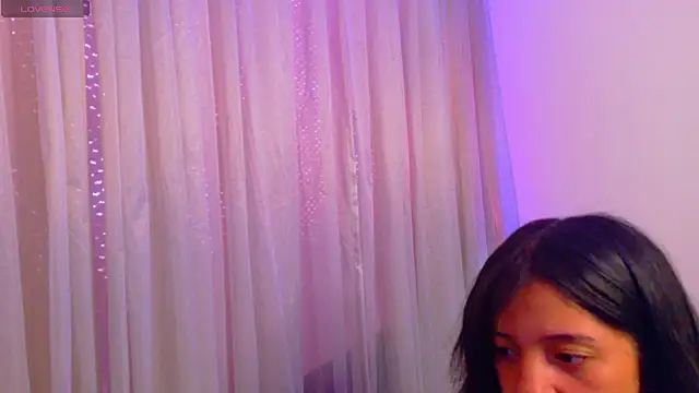 angelie 3 online show from 10/06/25, 10:07