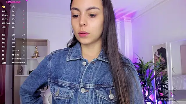 Aleejaa   online show from 02/11/25, 11:21