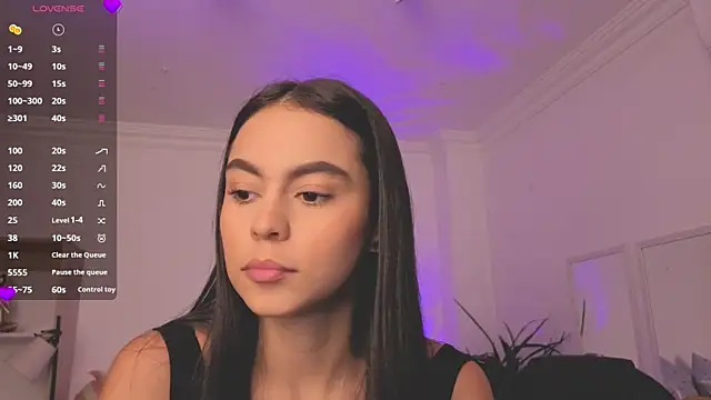 Snapshot of Aleejaa__ chatting on 06/20/26, 11:24 Aleejaa online show from 06/20/26, 11:24