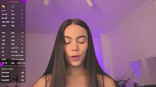 Snapshot of Aleejaa__ chatting on 06/22/26, 11:18 Aleejaa online show from 06/22/26, 11:18
