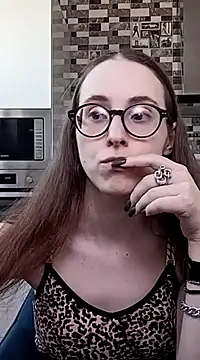 MartiniiSelenna online show from 02/11/25, 09:42