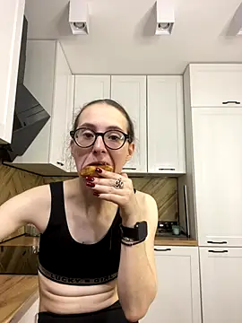 MartiniiSelenna online show from 10/06/25, 05:49