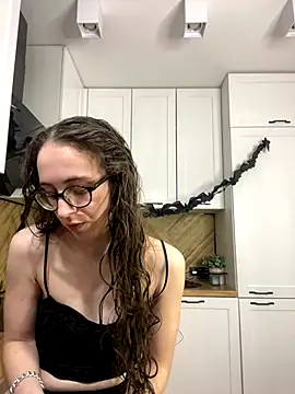 MartiniiSelenna online show from 10/29/25, 06:59