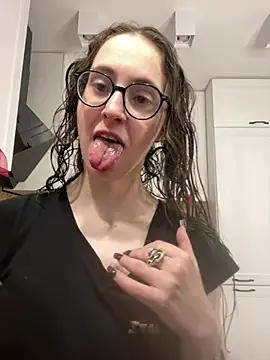 MartiniiSelenna online show from 02/04/26, 06:41