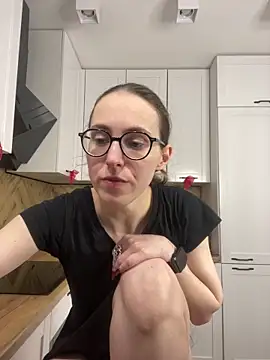 MartiniiSelenna online show from 04/15/26, 05:47